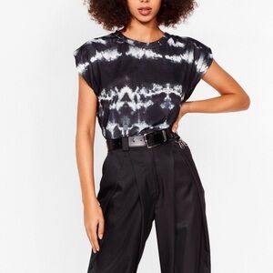 💥Supply & Demand Sleeveless Black & White Tie Dye Shoulder Pads Top M